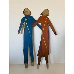 Vintage metal Sciptlpure Signed by the Artist of Two People